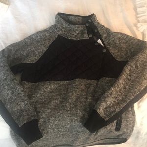 Abercrombie & Fitch Asymetrical Sweatshirt